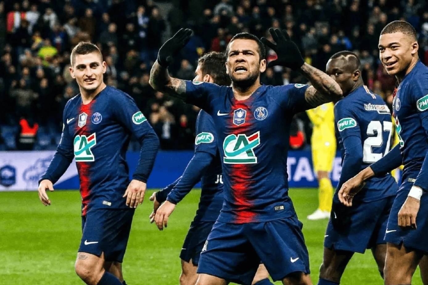 包含巴黎圣日耳曼引发争议！，Karsa官方宣布锐不可当新规赛场气氛高涨的词条-爱游戏官网下载